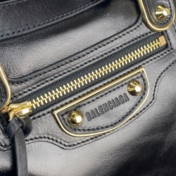 BALENCİAGA CLASSİC CİTY BAG %100 HAKİKİ DERİ SİYAH ÇANTA