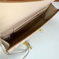 BOTTEGA VENETA ANDİAMO CLUTCH %100 HAKİKİ DERİ ÇANTA KREM