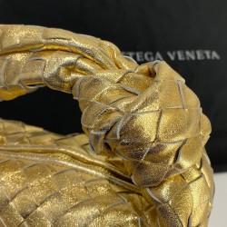 BOTTEGA VENETA THE MİNİ JODİE HAKİKİ DERİ ÇANTA ALTIN RENK