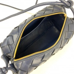 BOTTEGA VENETA LOOP SMALL CROSSBODY BAG HAKİKİ DERİ ÇANTA LACİVERT