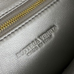 BOTTEGA VENETA THE MEDİUM JODİE HAKİKİ DERİ ÇANTA SİLVER