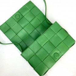 BOTTEGA VENETA CASETTE BAG HAKİKİ DERİ ÇANTA YEŞİL