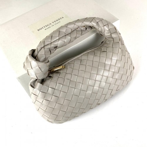 BOTTEGA VENETA THE MİNİ JODİE HAKİKİ DERİ ÇANTA KIRIK BEYAZ