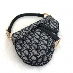 CHRİSTİAN DİOR OBLİQUE SADDLE BAG