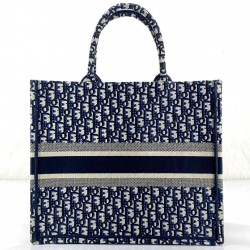 CHRİSTİAN DİOR BOOK TOTE OBLİQUE EMBROİDERY BAG