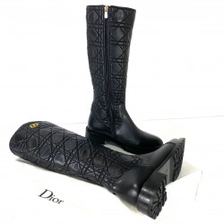 CHRİSTİAN DİOR QUİLTED CANNAGE HİGH BOOTS 