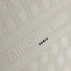 CHRİSTİAN DİOR BOOK TOTE MACROCANNAGE EMBROİDERY BAG KIRIK BEYAZ