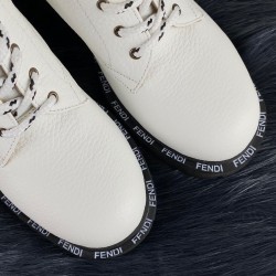 FENDİ FFREEDOM BIKER-STYLE-ANKLE BOOTS BEYAZ