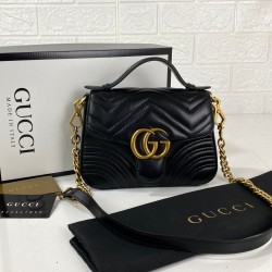 GUCCİ GG MARMONT MATELASSE TOP HANDLE BAG MİNİ SİYAH