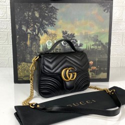 GUCCİ GG MARMONT MATELASSE TOP HANDLE BAG MİNİ SİYAH