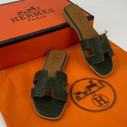 HERMES ORAN SANDALS HAKİKİ DERİ BAYAN TERLİK HAKİ YEŞİL