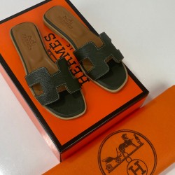 HERMES ORAN SANDALS HAKİKİ DERİ BAYAN TERLİK HAKİ YEŞİL