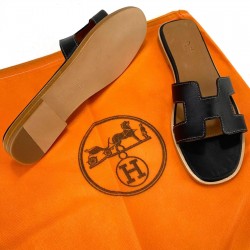 HERMES ORAN SANDALS HAKİKİ DERİ BAYAN TERLİK SİYAH