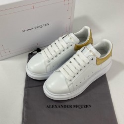 ALEXANDER MCQUEEN HAKİKİ DERİ BAYAN SNEAKER BEYAZ-ALTIN RENK