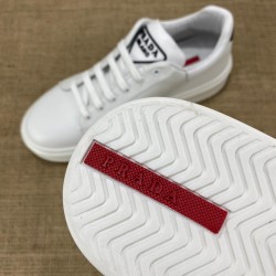 PRADA CONTRAST-HEEL LOW-TOP HAKİKİ DERİ ERKEK SNEAKER BEYAZ