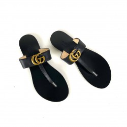 GUCCİ LEATHER THONG SANDALS WİTH DOUBLE G SİYAH