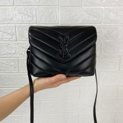 YVES SAİNT LAURENT(YSL) LOULOU TOY BAG Y-QUİLTED HAKİKİ DERİ ÇANTA SİYAH/SİYAH AKSESUAR