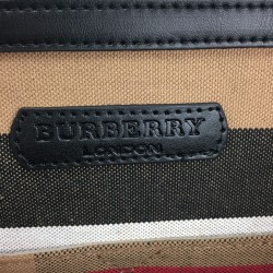 BURBERRY HOBO SİYAH