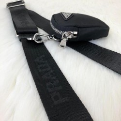 PRADA RE-EDİTİON 2005 NYLON BAG SİYAH